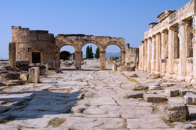 0236 Pamukkale-Hierapolis.jpg - SONY DSC